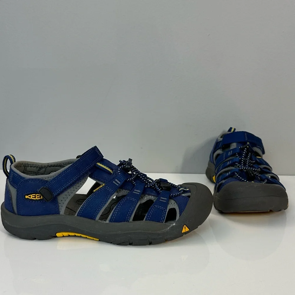 Keen Newport H2 Waterproof Hiking Sandals Size 7